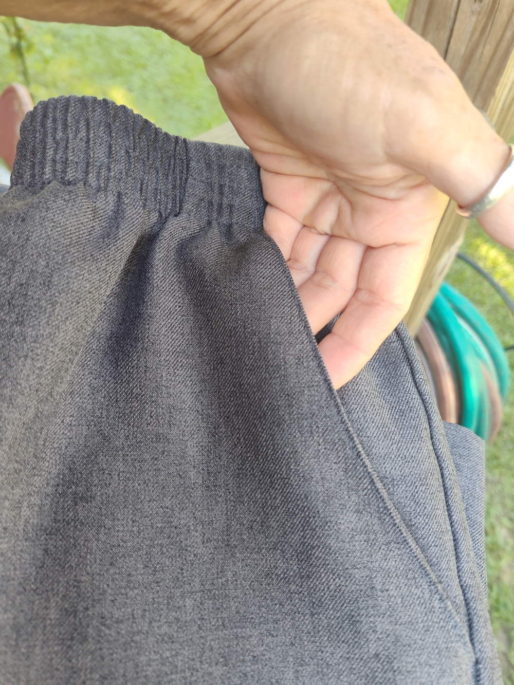 DONNKENNY Gray Elastic-Waist Pants Size 14 with Side Pocket